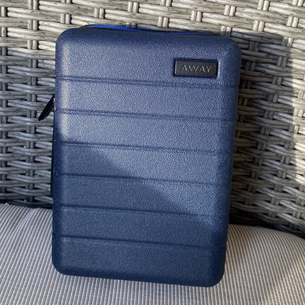 Listing for @cmacdougall52 AWAY Mini Suitcase x 2